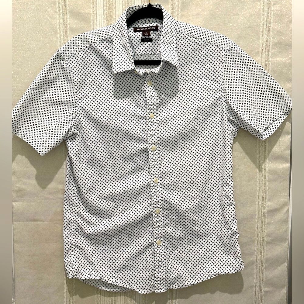 Michael Kors Men’s Button Down Shirt Short Sleeve Black White MK logo Medium
